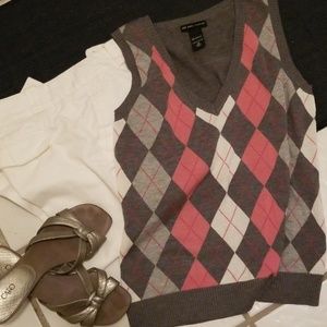 New York and Company Sweater vest